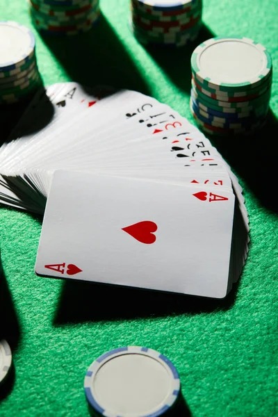 CQ9 slot game interface showing reels, paylines, and paytable on moli 77
