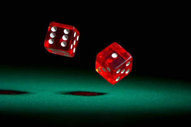 Live casino table lobby and sportsbook betting markets on moli 77